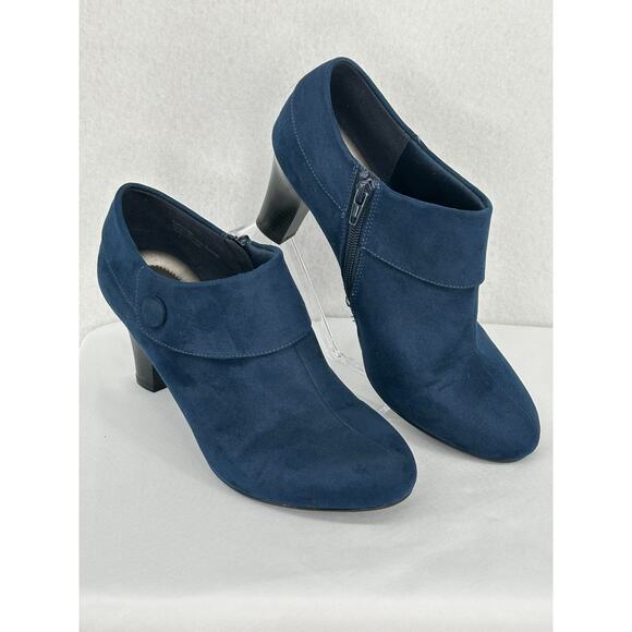 Amelia Grace Blue Vegan Suede Round Toe Heel Ankle Boots Size 9 - Picture 2 of 6